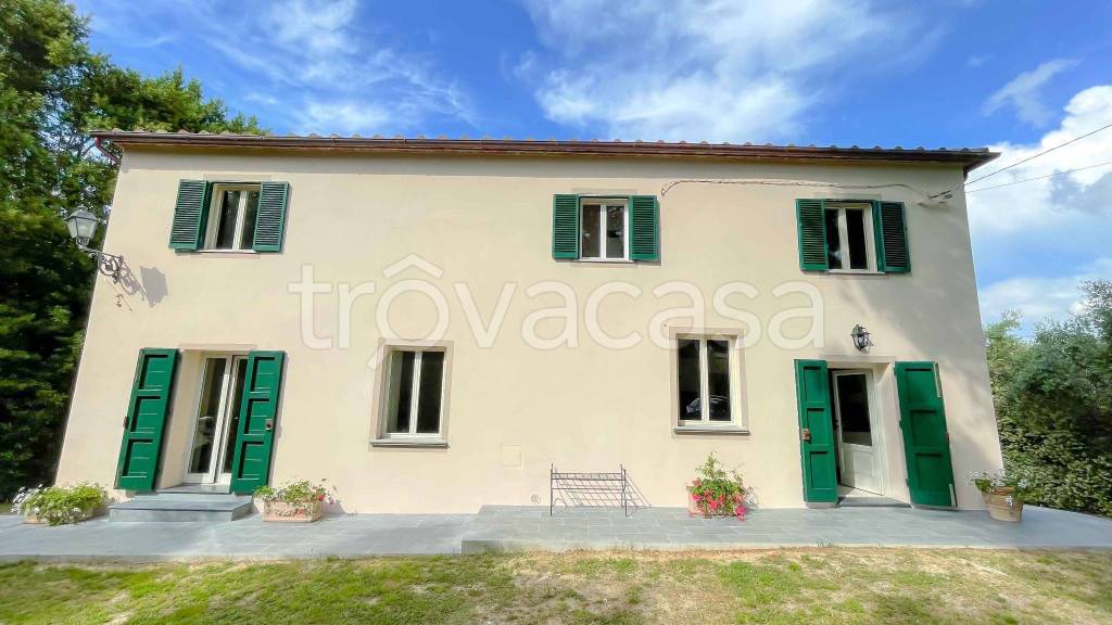 casa indipendente in vendita a Crespina Lorenzana