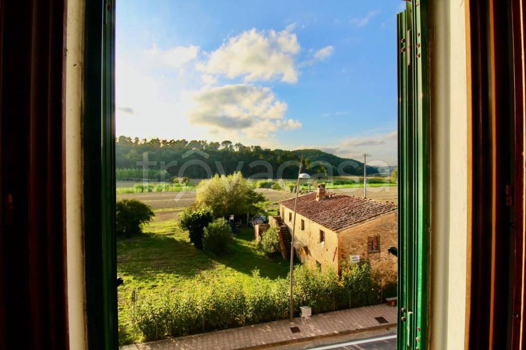 appartamento in vendita a Crespina Lorenzana in zona Lorenzana