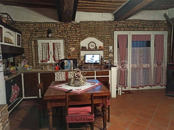 casa indipendente in vendita a Crespina Lorenzana in zona Crespina