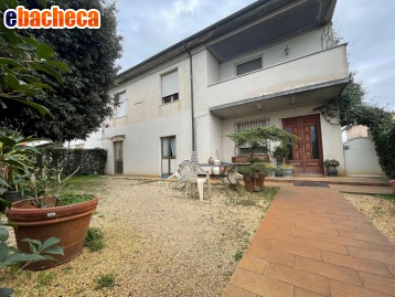 appartamento in vendita a Crespina Lorenzana in zona Lavoria