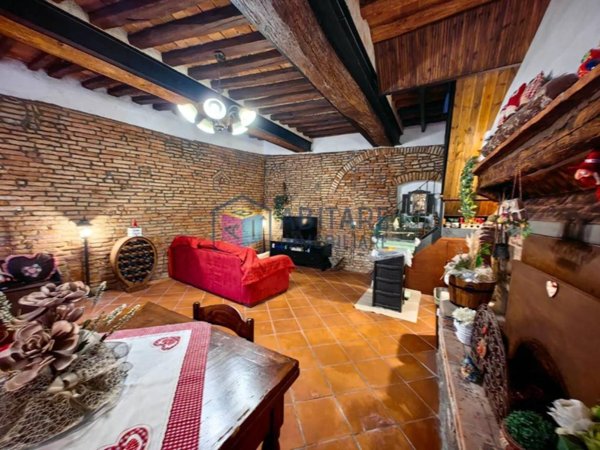 casa indipendente in vendita a Crespina Lorenzana