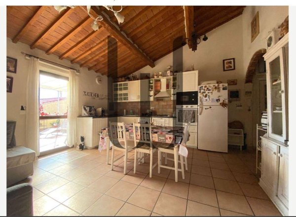 appartamento in vendita a Crespina Lorenzana in zona Cenaia