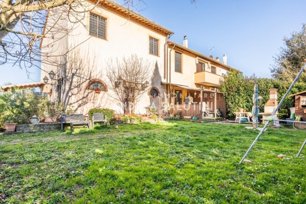 appartamento in vendita a Crespina Lorenzana in zona Crespina