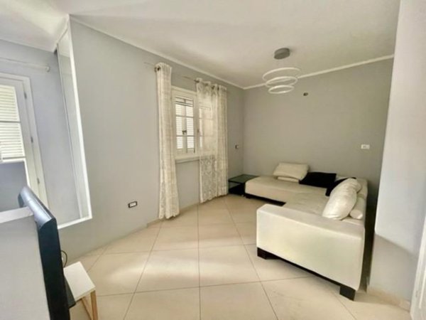 appartamento in vendita a Crespina Lorenzana in zona Cenaia