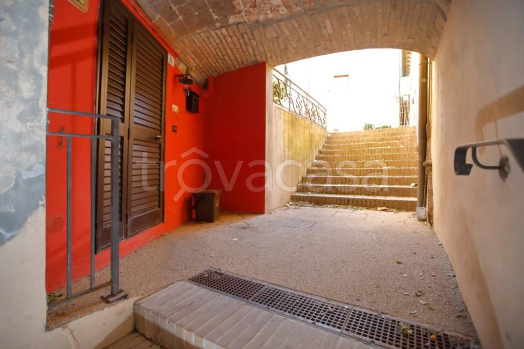 appartamento in vendita a Crespina Lorenzana in zona Lorenzana