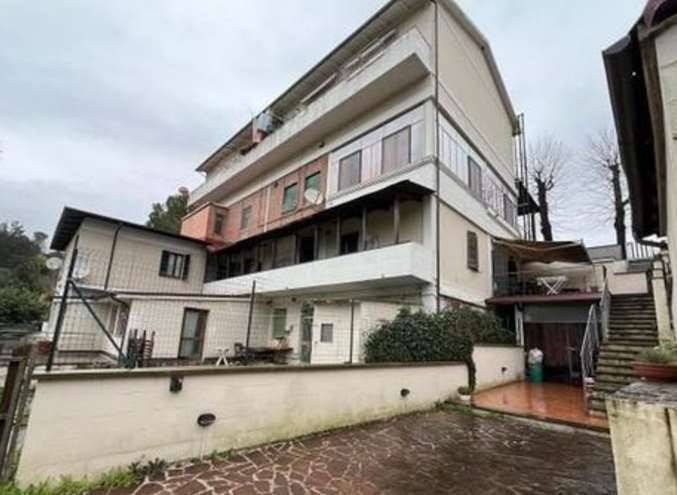 appartamento in vendita a Crespina Lorenzana in zona Crespina