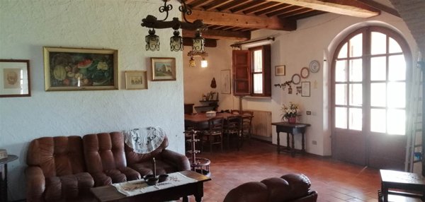 casa indipendente in vendita a Crespina Lorenzana in zona Lorenzana