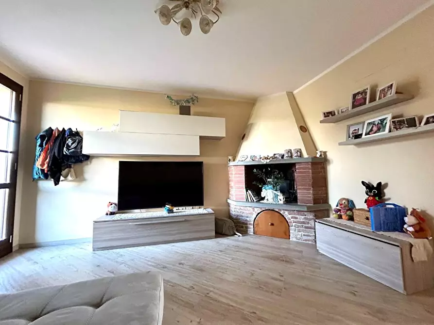 casa indipendente in vendita a Crespina Lorenzana