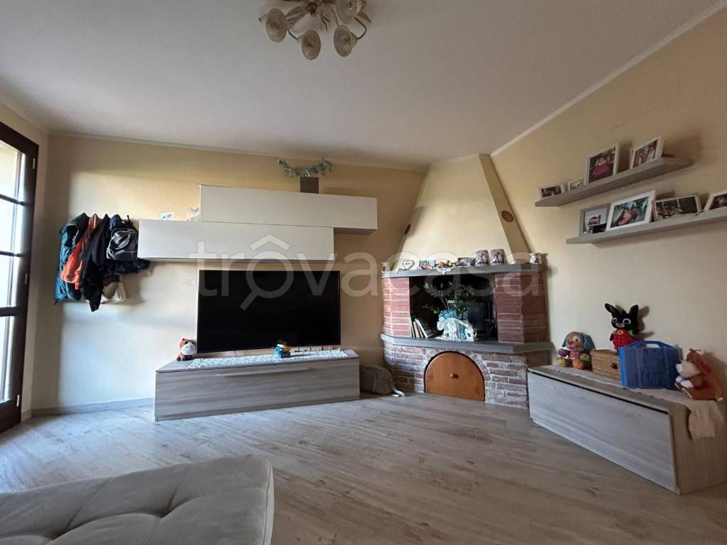 casa indipendente in vendita a Crespina Lorenzana in zona Crespina