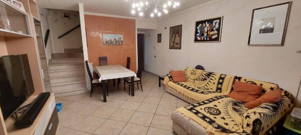 casa indipendente in vendita a Crespina Lorenzana in zona Lorenzana