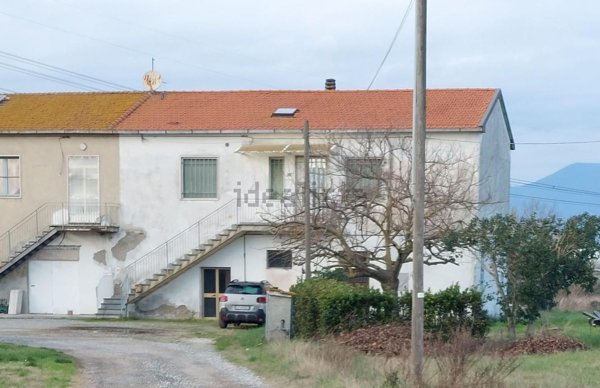appartamento in vendita a Crespina Lorenzana in zona Cenaia