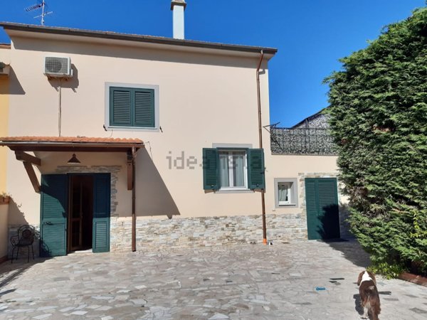 casa indipendente in vendita a Crespina Lorenzana