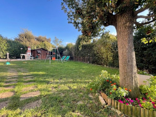casa indipendente in vendita a Crespina Lorenzana in zona Crespina