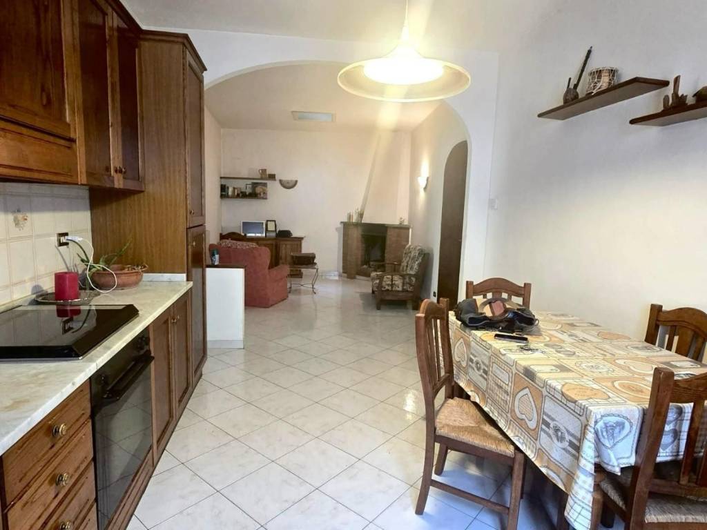 appartamento in vendita a Crespina Lorenzana in zona Crespina