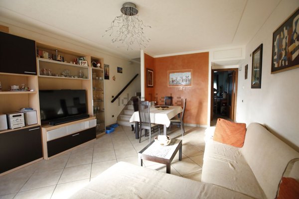casa indipendente in vendita a Crespina Lorenzana in zona Lorenzana