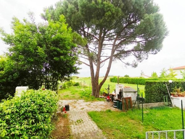 appartamento in vendita a Crespina Lorenzana in zona Cenaia