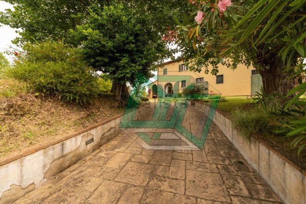 casale in vendita a Crespina Lorenzana in zona Crespina