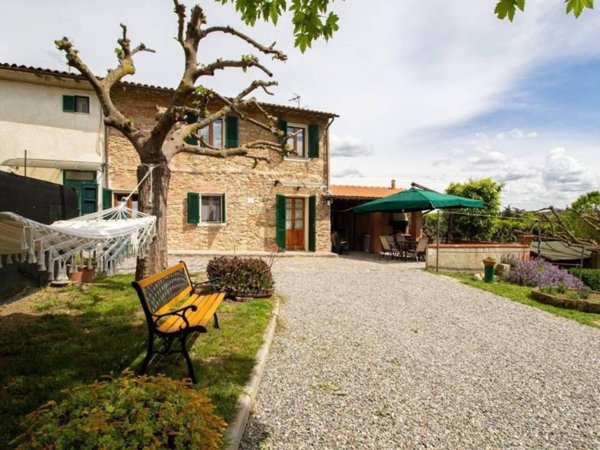 casa indipendente in vendita a Crespina Lorenzana