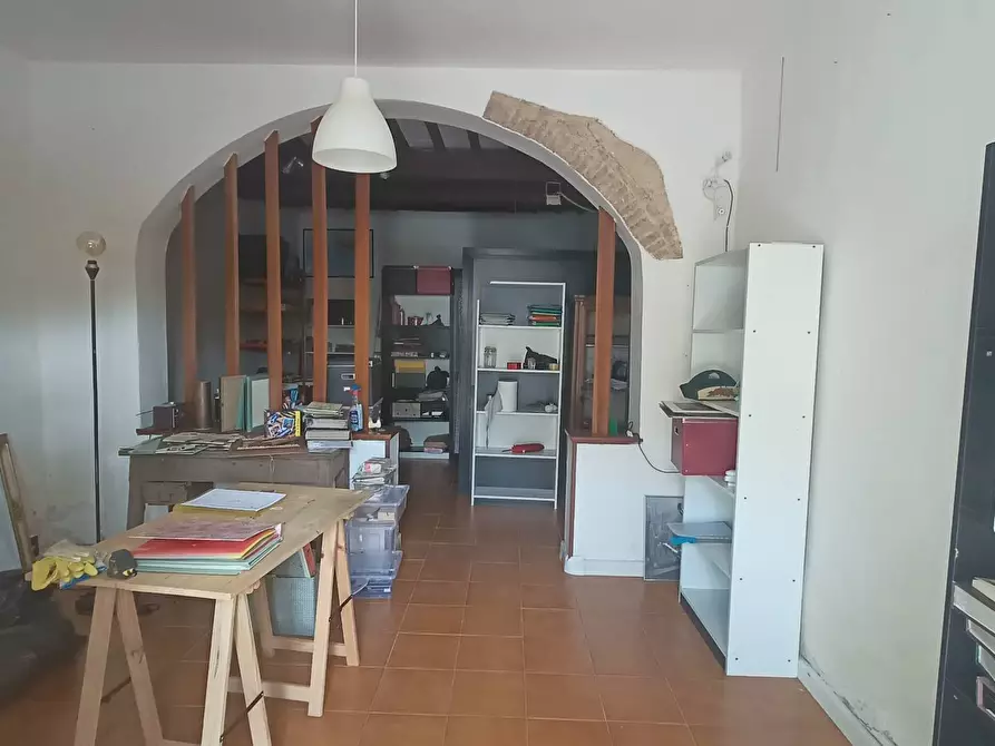 locale commerciale in vendita a Crespina Lorenzana