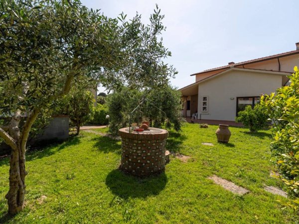 casa indipendente in vendita a Crespina Lorenzana in zona Crespina