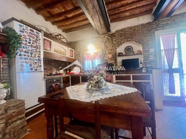 casa indipendente in vendita a Crespina Lorenzana in zona Crespina