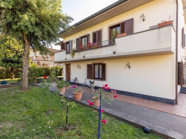 appartamento in vendita a Crespina Lorenzana in zona Cenaia