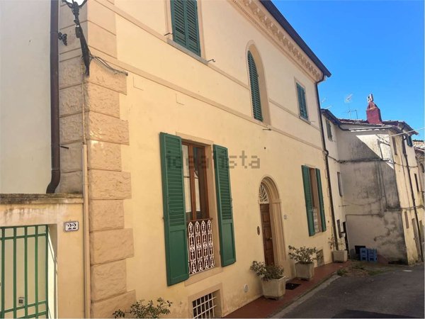 casa indipendente in vendita a Crespina Lorenzana in zona Tremoleto
