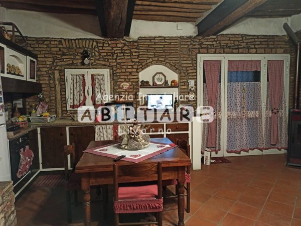 casa indipendente in vendita a Crespina Lorenzana