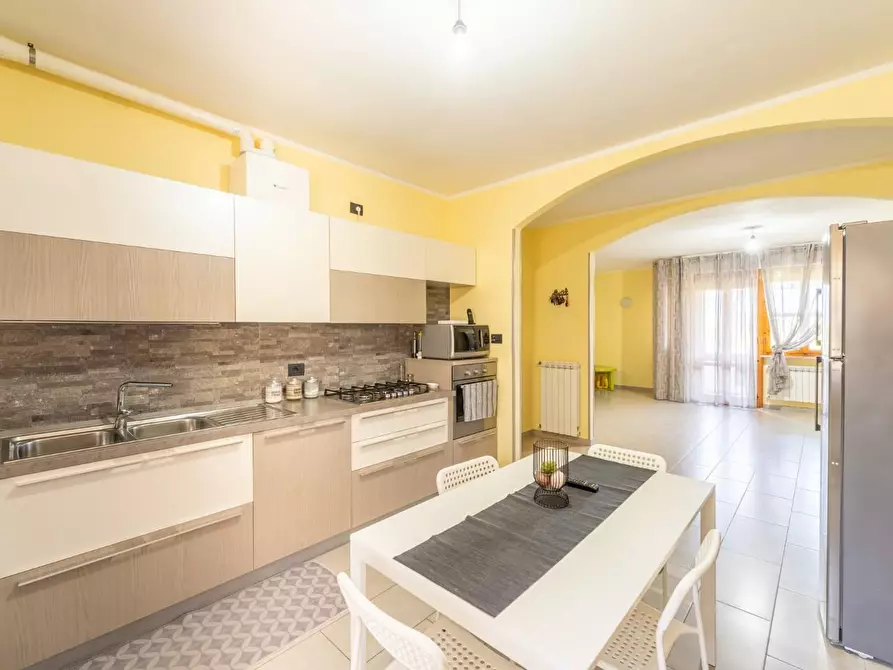appartamento in vendita a Crespina Lorenzana in zona Lorenzana