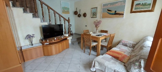 casa indipendente in vendita a Crespina Lorenzana in zona Lorenzana