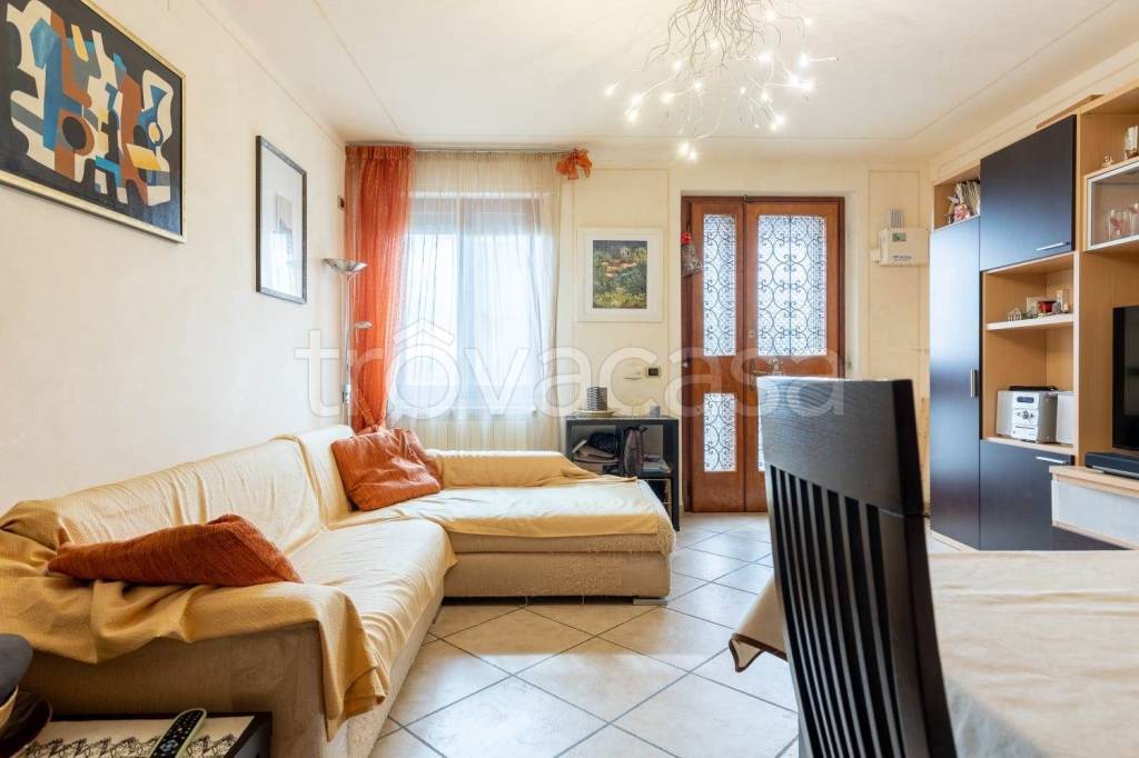 casa indipendente in vendita a Crespina Lorenzana in zona Lorenzana