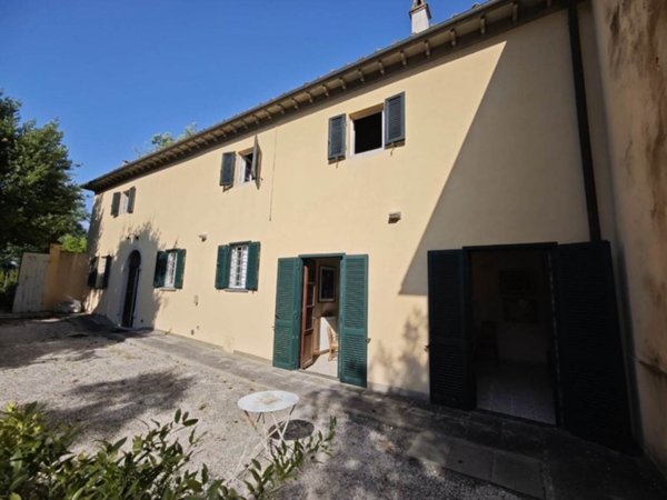 casa indipendente in vendita a Crespina Lorenzana