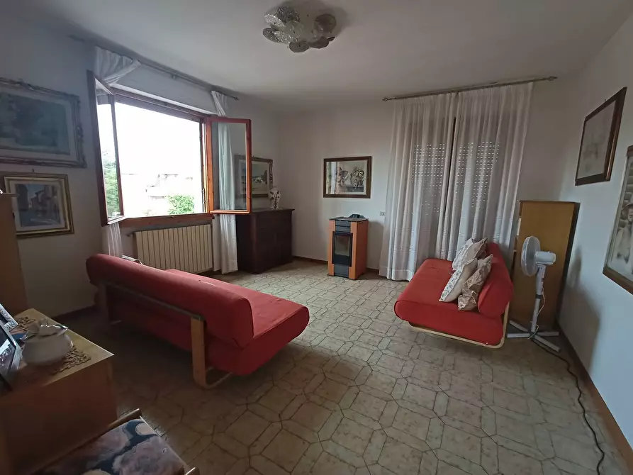 appartamento in vendita a Crespina Lorenzana in zona Cenaia