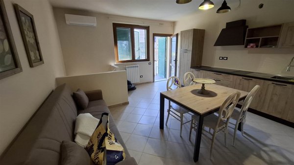 appartamento in vendita a Crespina Lorenzana in zona Lorenzana