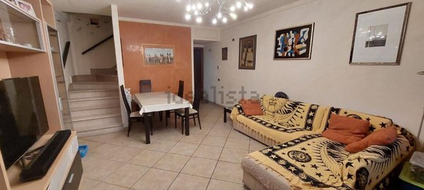 casa indipendente in vendita a Crespina Lorenzana in zona Lorenzana