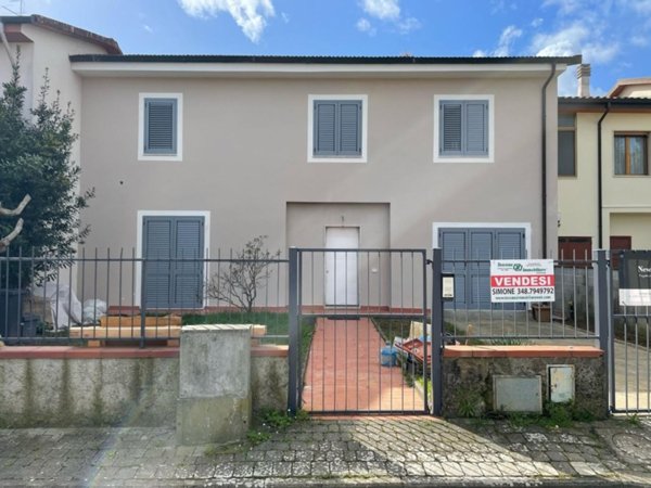 casa indipendente in vendita a Crespina Lorenzana in zona Cenaia