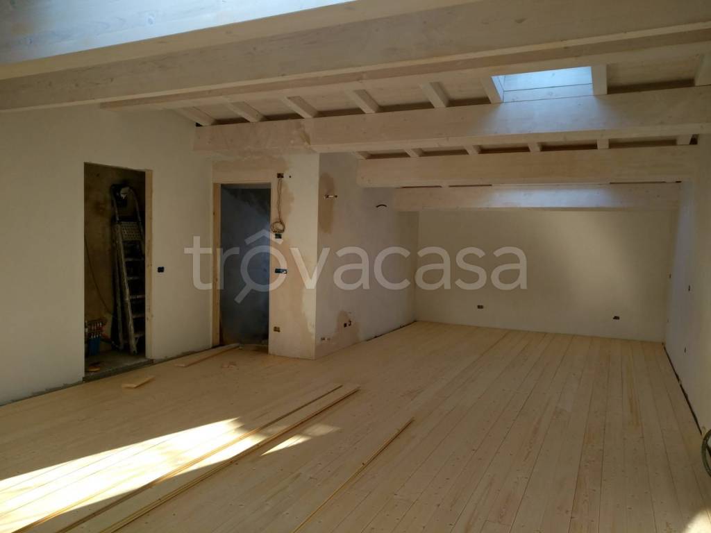 appartamento in vendita a Crespina Lorenzana in zona Lorenzana