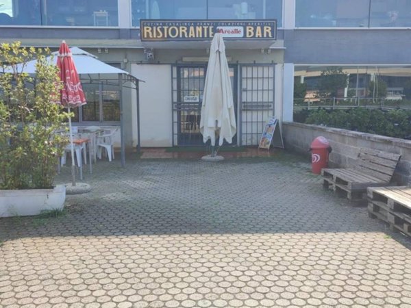 locale commerciale in vendita a Crespina Lorenzana