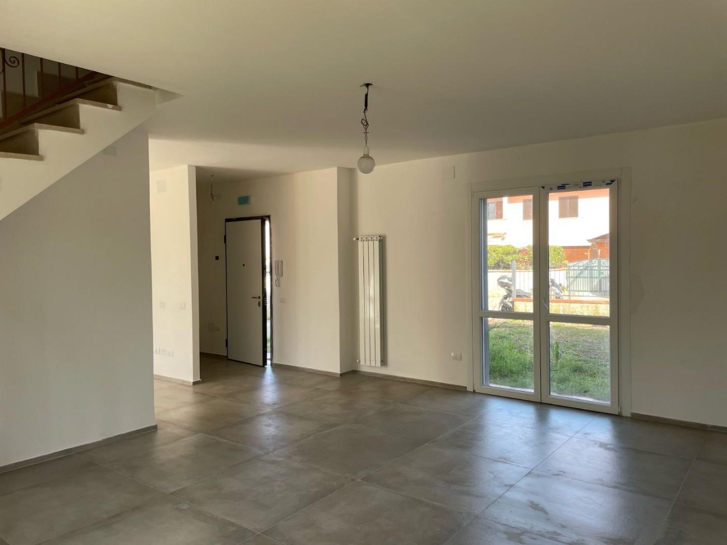 casa indipendente in vendita a Crespina Lorenzana in zona Cenaia