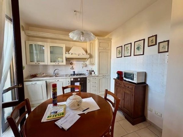 appartamento in vendita a Crespina Lorenzana in zona Cenaia