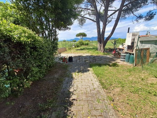 appartamento in vendita a Crespina Lorenzana in zona Crespina