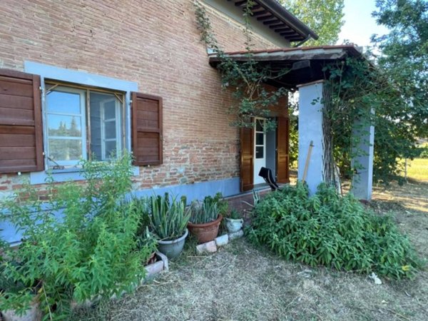 casa indipendente in vendita a Crespina Lorenzana in zona Lorenzana