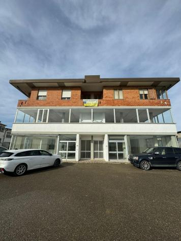 capannone in vendita a Crespina Lorenzana in zona Lavoria