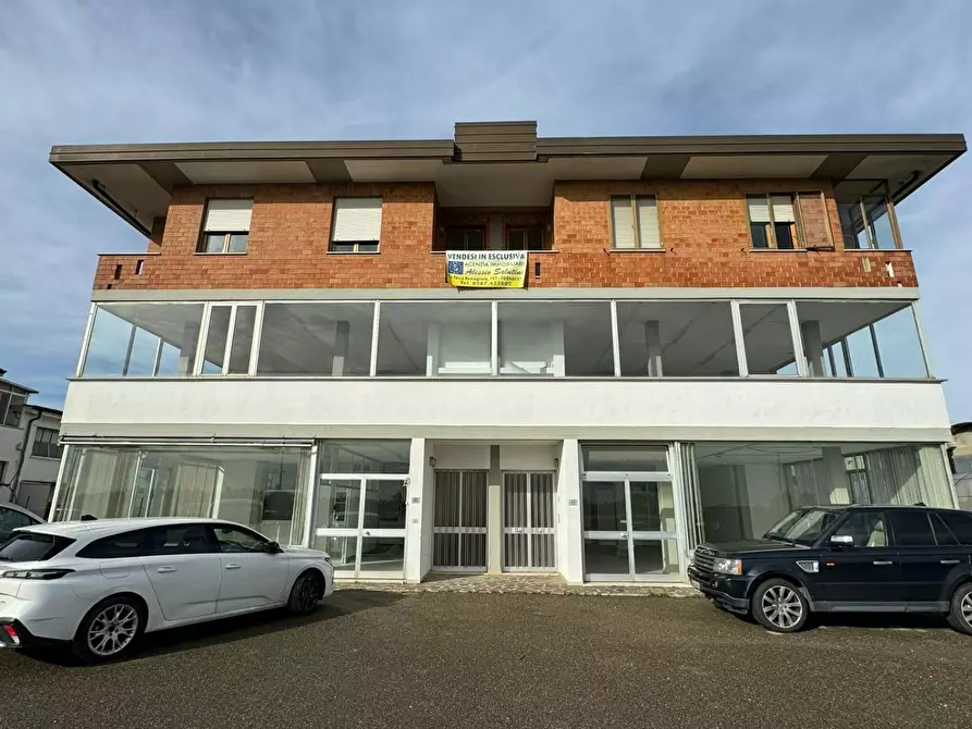 capannone in vendita a Crespina Lorenzana in zona Lavoria