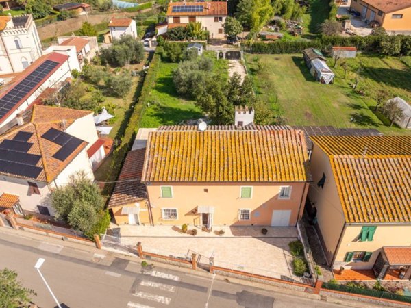 casa indipendente in vendita a Crespina Lorenzana in zona Ceppaiano