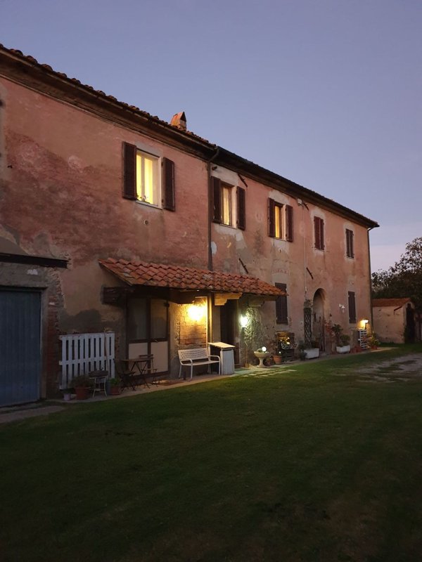 casa indipendente in vendita a Crespina Lorenzana in zona Lavoria