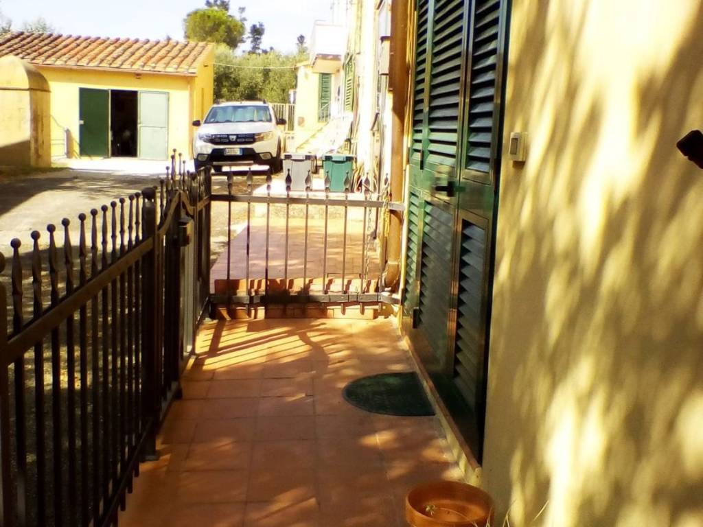 casa indipendente in vendita a Crespina Lorenzana in zona Crespina