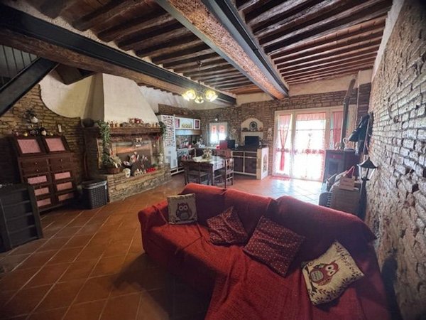 appartamento in vendita a Crespina Lorenzana in zona Crespina