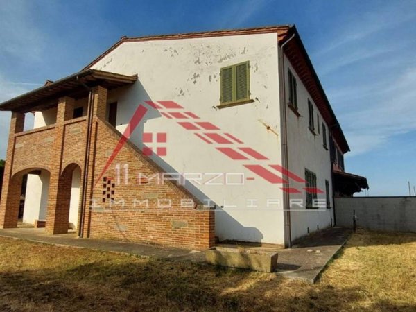 casa indipendente in vendita a Crespina Lorenzana in zona Lavoria