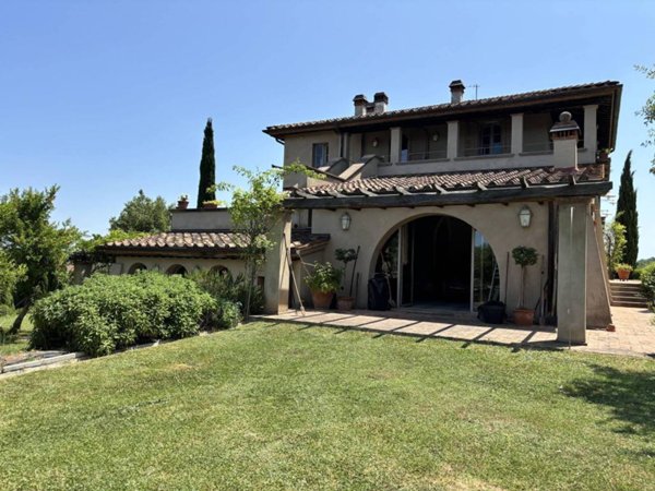 casa indipendente in vendita a Crespina Lorenzana in zona Crespina